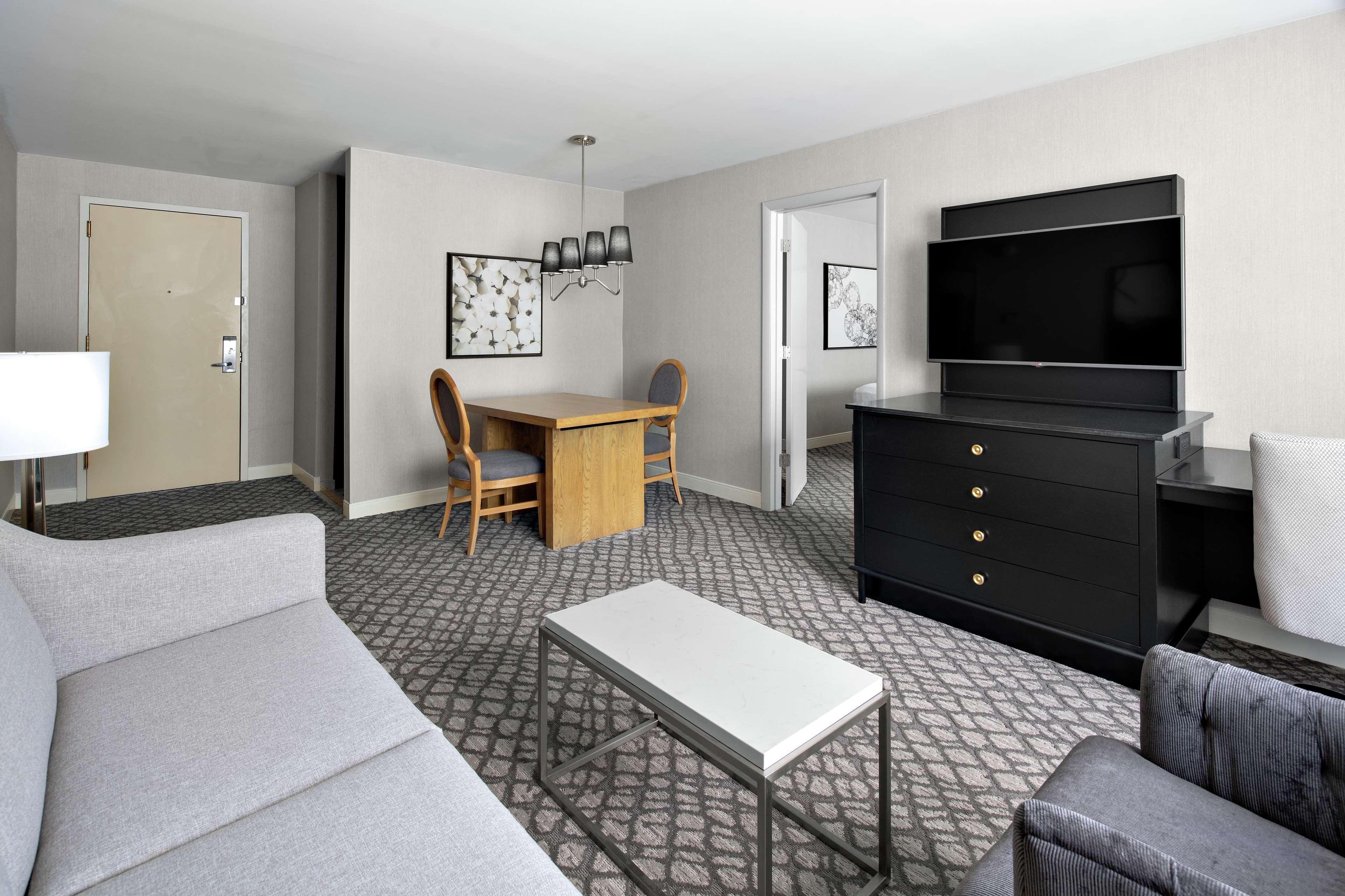Doubletree Suites By Hilton Charlotte/Southpark Eksteriør billede