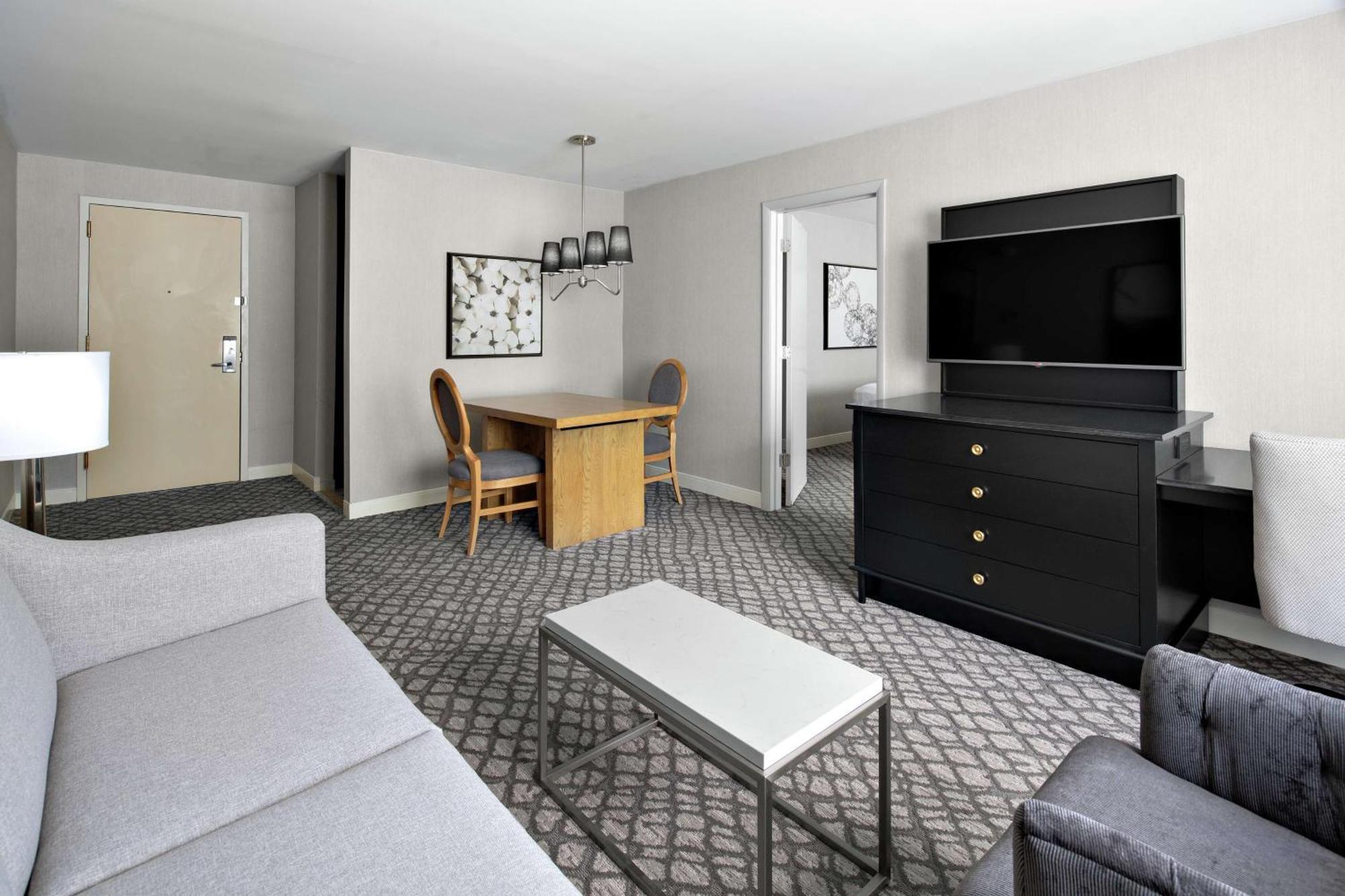 Doubletree Suites By Hilton Charlotte/Southpark Eksteriør billede