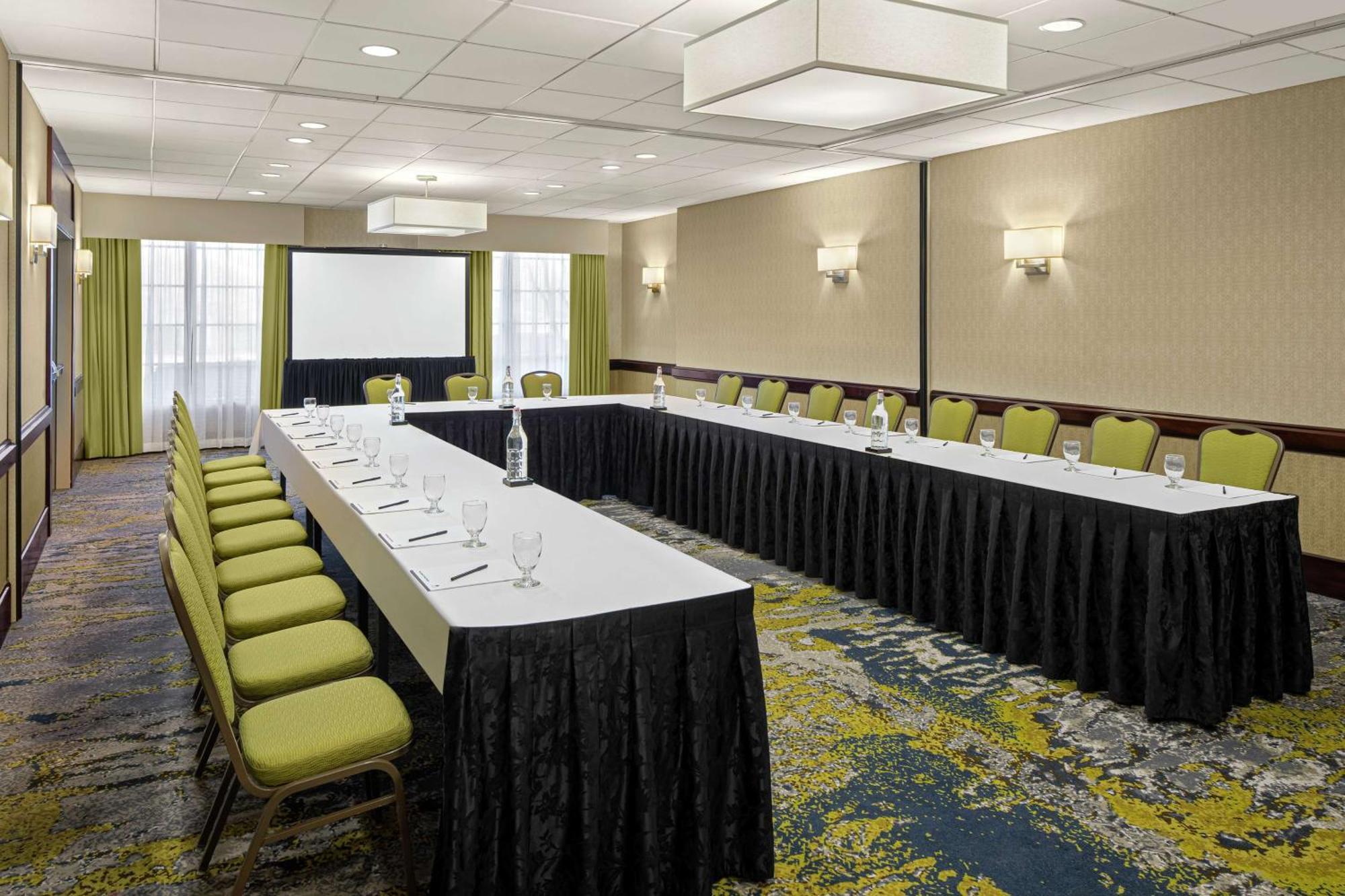 Doubletree Suites By Hilton Charlotte/Southpark Eksteriør billede