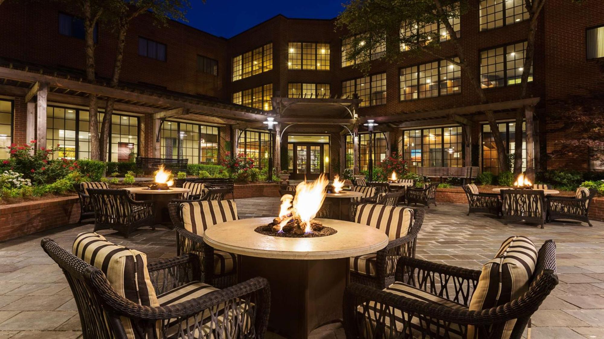 Doubletree Suites By Hilton Charlotte/Southpark Eksteriør billede